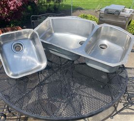 Stainless Steel Kitchen and Bar Undermount Sinks Made In Switzerland By FRANKE
