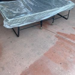 Portable Bed 39” Twin