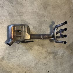 21 Kawasaki Z900 OEM Exhaust 