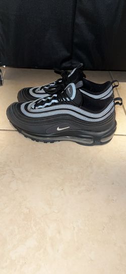 Air max 97 triple black women’s 6.5y