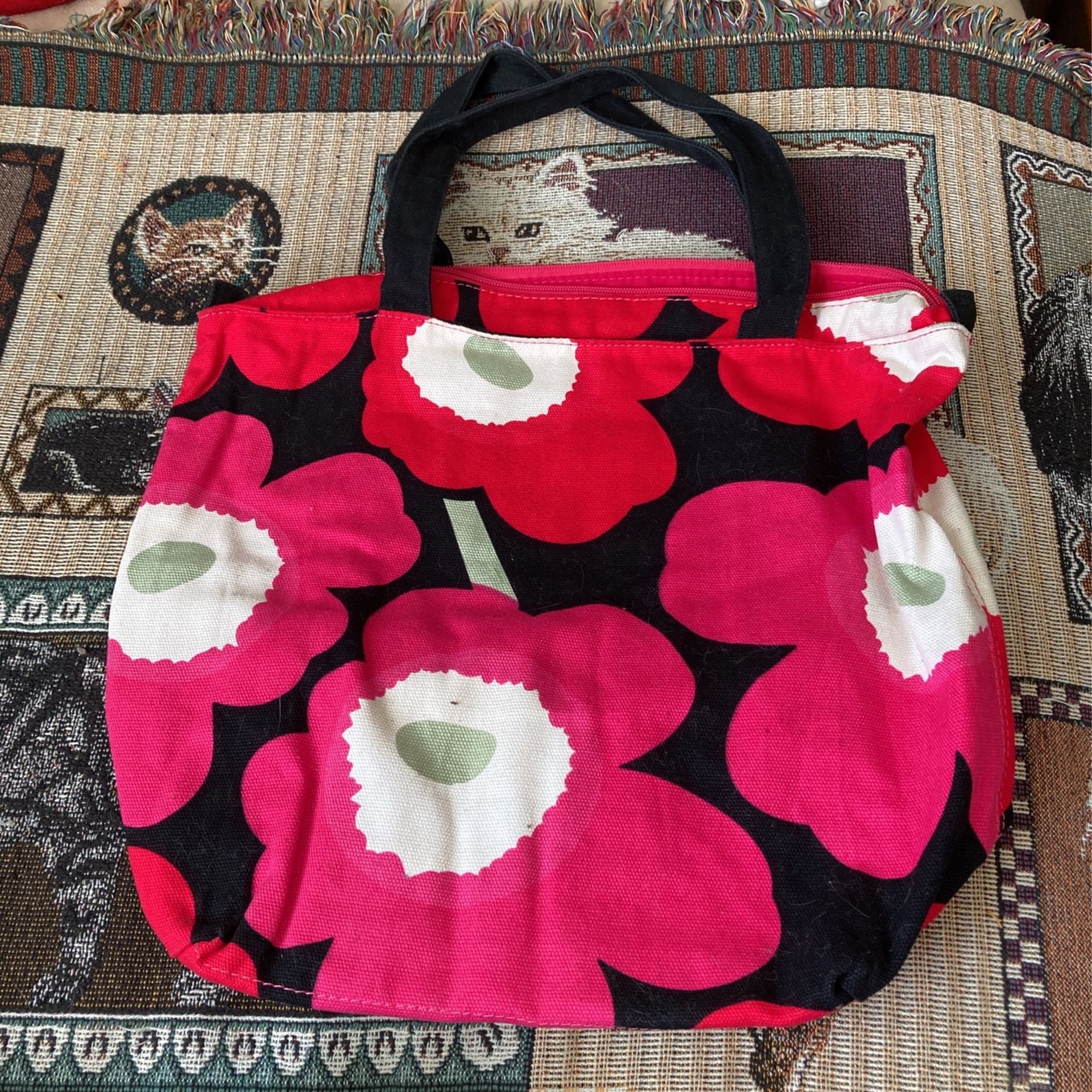 Avon Zippered Tote Bag With Flowers