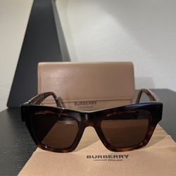 Burberry Sunglasses 