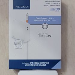 Insignia 140 Watt Duel Port Wall Charger