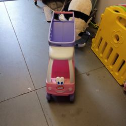 Little Tikes Little Coupe Shopping Cart