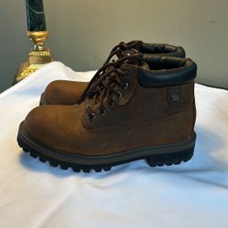 Sketchers Boots 