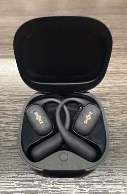 SHOKZ   Ear pods