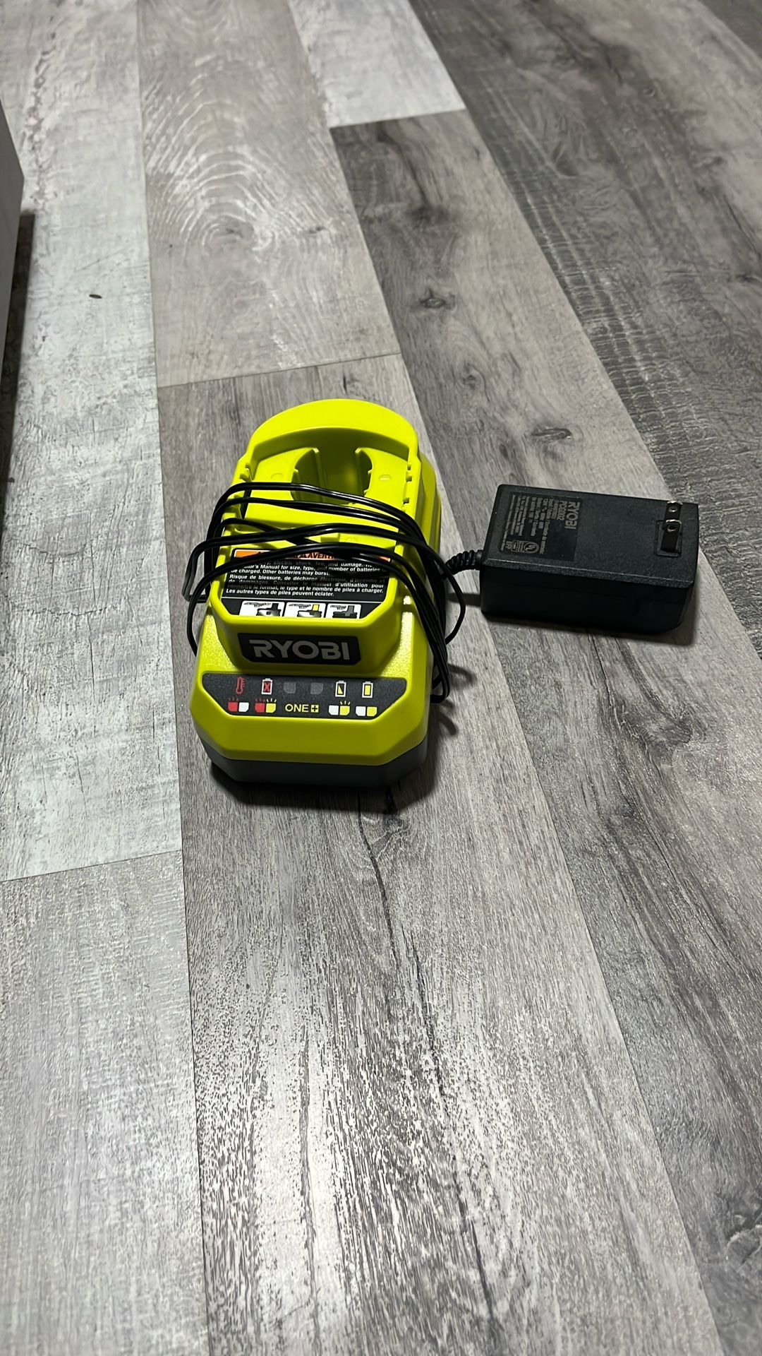 Ryobi One Charger