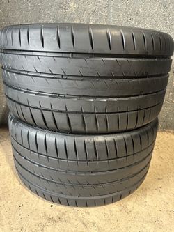255-30ZR 19 Michelin