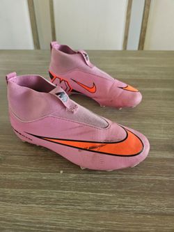 Kids soccer cleats