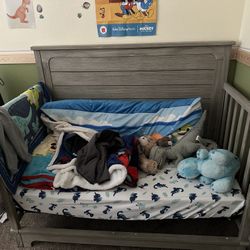 baby crib 