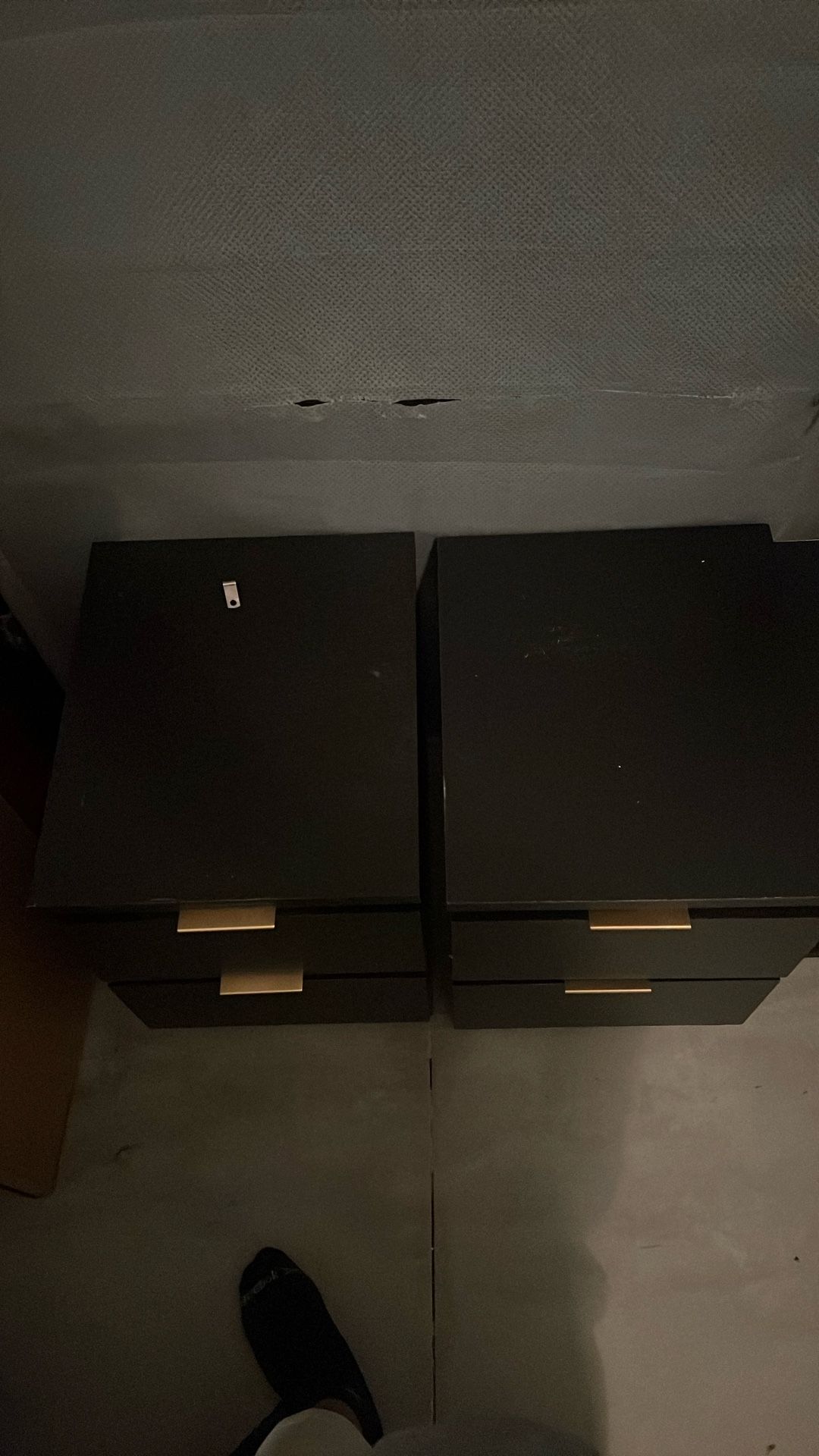 2 Cabinets
