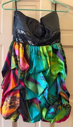 Woman’s dress used once