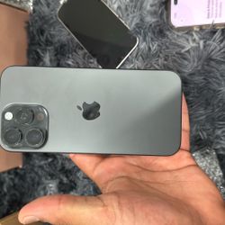 iPhone 16 Pro Max 256 GB Factory Unlocked