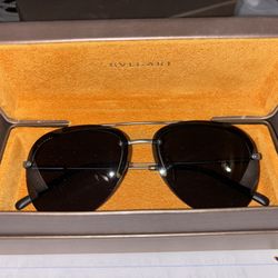 Bvlgari aviator style sunglasses Model: BV5045 with original case and box!!