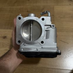 Electronic Throttle Body Compatible with Nissan Altima 13-18, Rogue 14-19, Rogue Select 14-15, Frontier 05-19, L4 152 2.5L