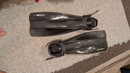 Swim fins