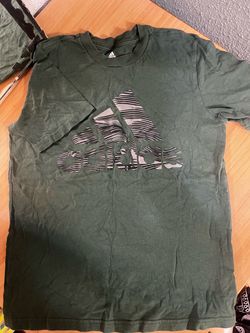 Adidas Tshirt Boys size Medium
