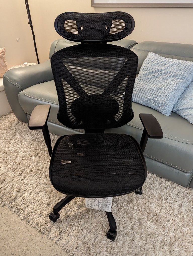 Union & Scale™ FlexFit™ Dexley Ergonomic Mesh Swivel Task Chair,
