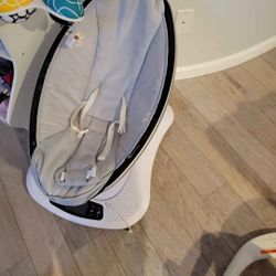 4moms Mamaroo Rocker