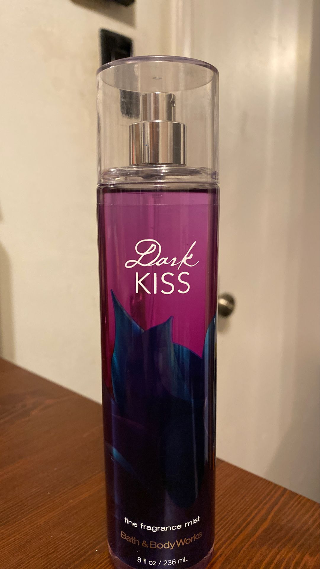 Dark Kiss perfume
