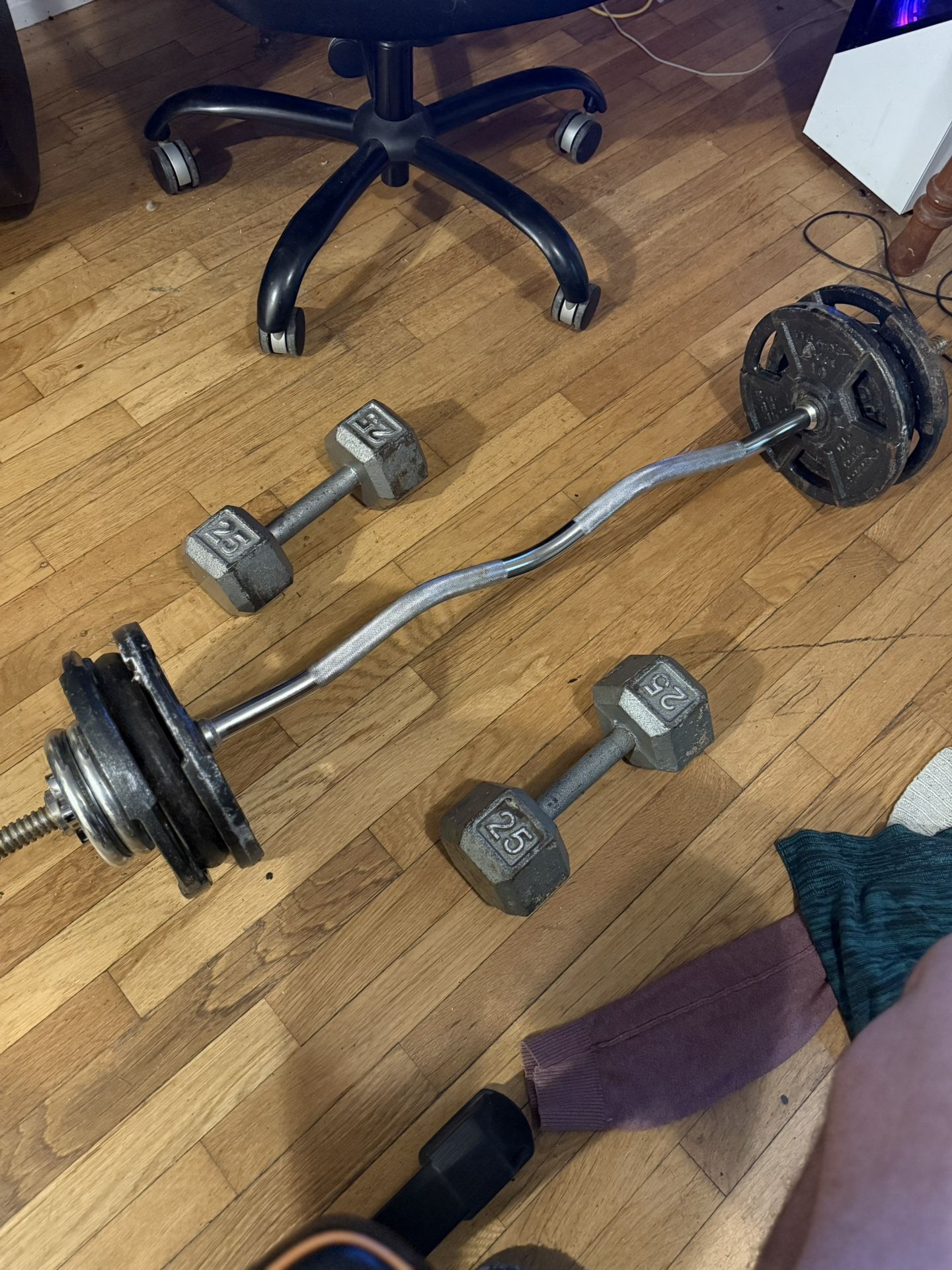 Full Weight Set – EZ Curl Bar, Plates, Dumbbells (122+ lbs Total) -$120