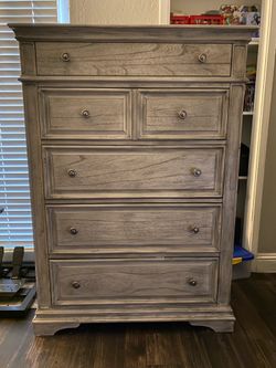 5 Drawer Dresser