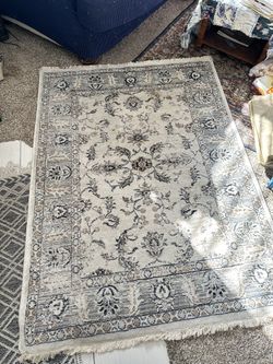 Bohemian Carlstadt Carpet 3’11x5’7