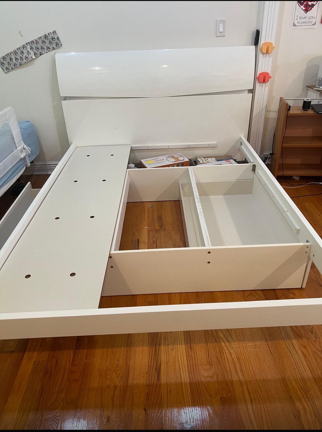 Modern White Platform Bed Frame with Storage Drawers + 1 Queen Mattresses