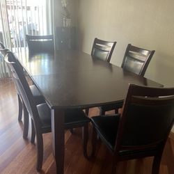 Table And Chairs 