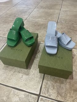 Authentic Gucci rubber slide sandals- size 7/37