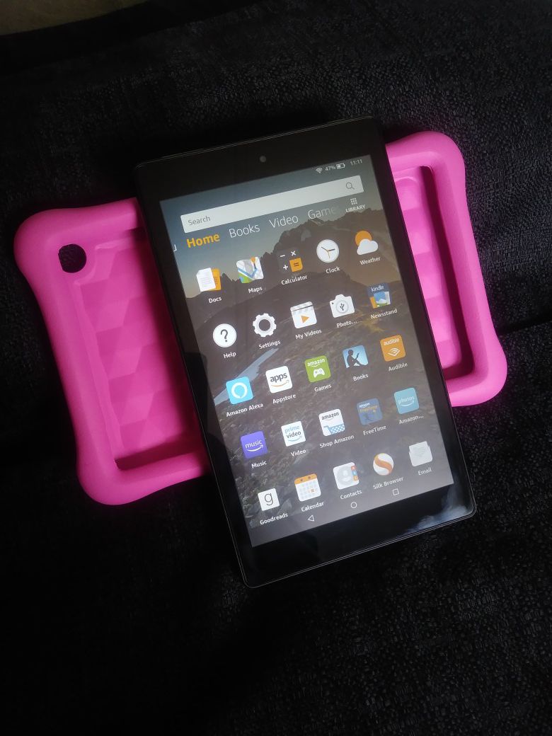 Amazon Kindle Fire HD 7 Tablet 5th Generation Fire OS 5 Magenta 8G