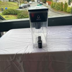 Brita Water Filter Container 27 Cup Capacity