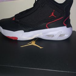 Max Aura 4 J’s