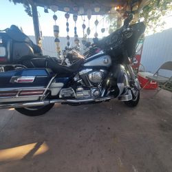 HARLEY DAVIDSON ULTRA CLASSIC