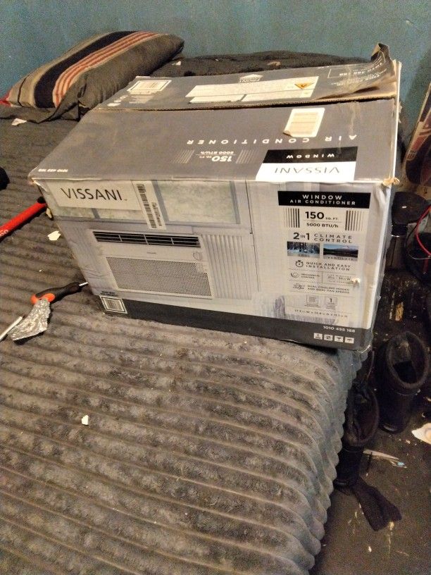 VISSANI Window Air Conditioner 150 Sq Ft 5000 BTU