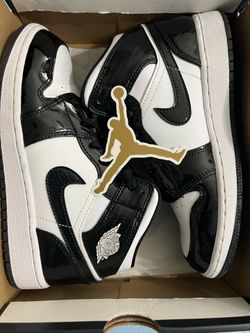 Jordan Air Jordan 1 Mid SE GS Kids 4.5Y Black/White Leather Mid Top DD2192-001
