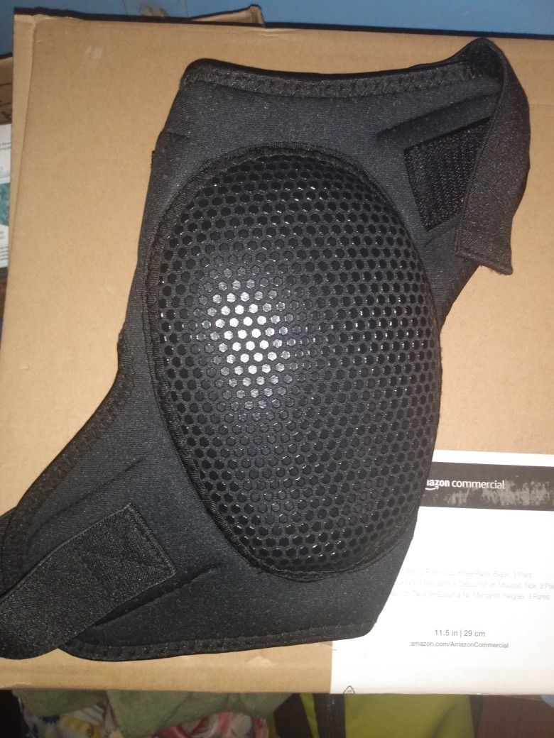 Amazon Básics knee pads (3 pairs)