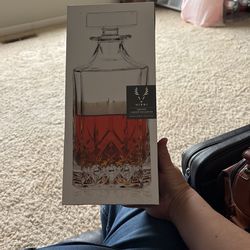 Viski Square Crystal Decanter 30 OZ