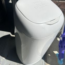 Diaper trash Can