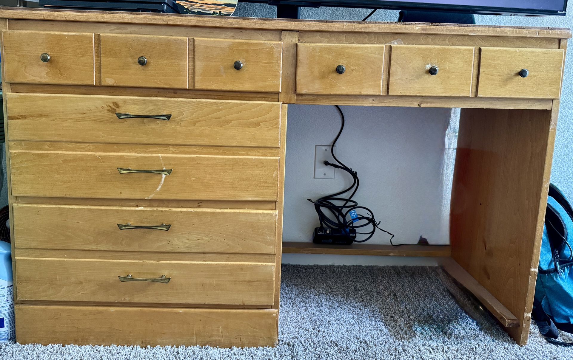 Desk With Storage