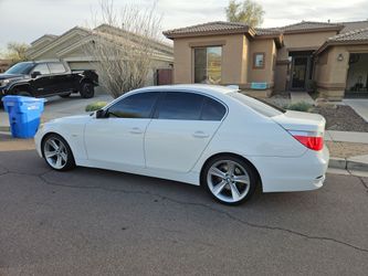 2004 BMW 525i