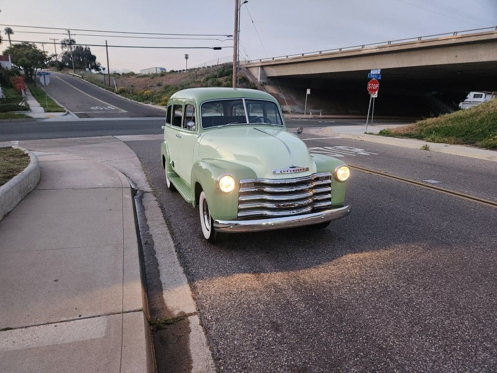 1953 Chevy Suburban Clamshell 