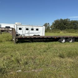 32’ Load Trail Gooseneck 