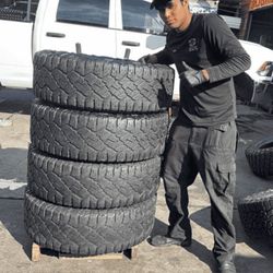 275 65 20 GoodYear Set of 4 Used