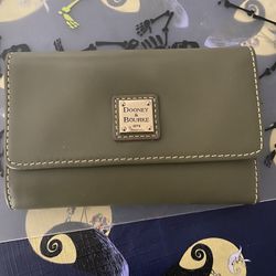 Dooney& Bourke Wallet 