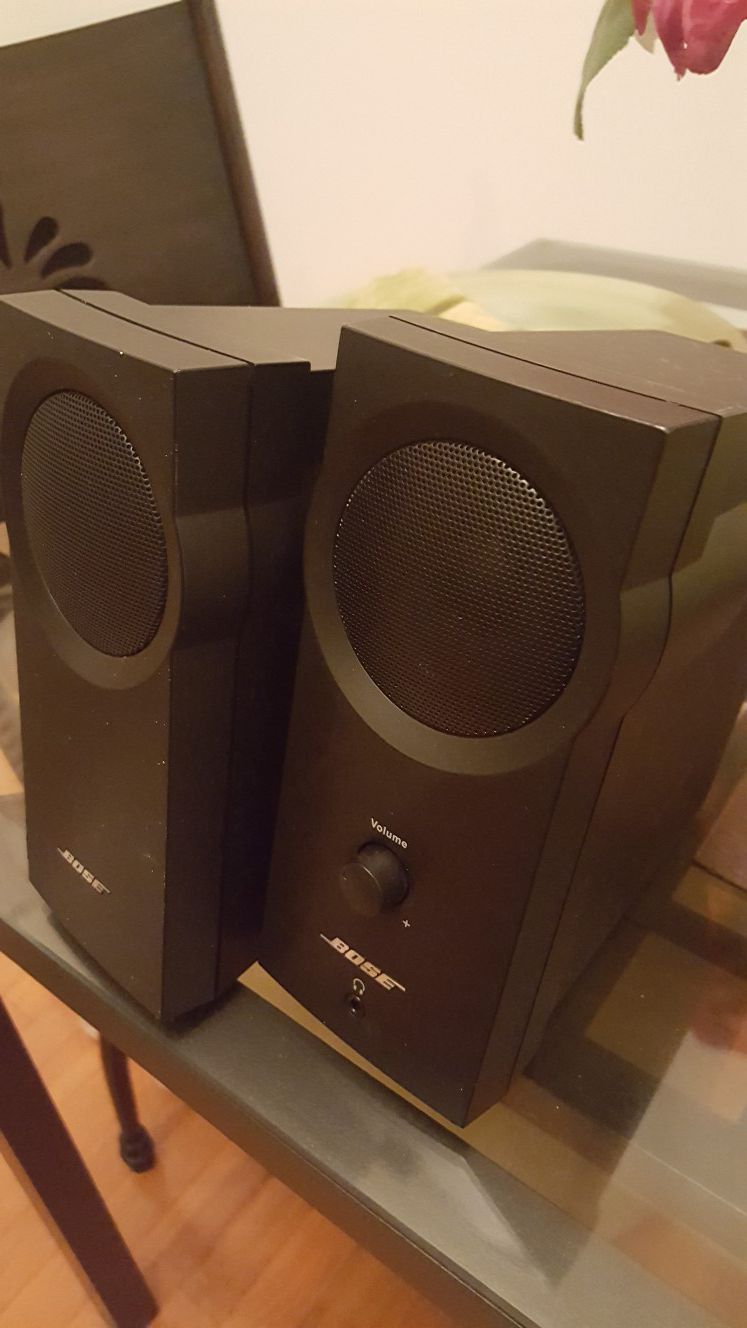 Bose companion 2 speaker set