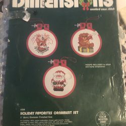 Dimensions Counted Cross Stitch Holiday Favorites Ornament Set #8309 New 1983