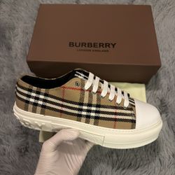 Burberry Shoes
