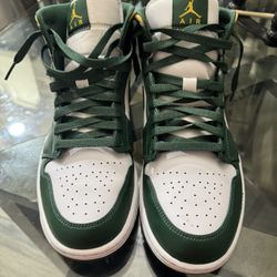 Air Jordan 1 Mid 