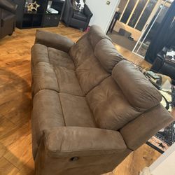 Recliner sofa 